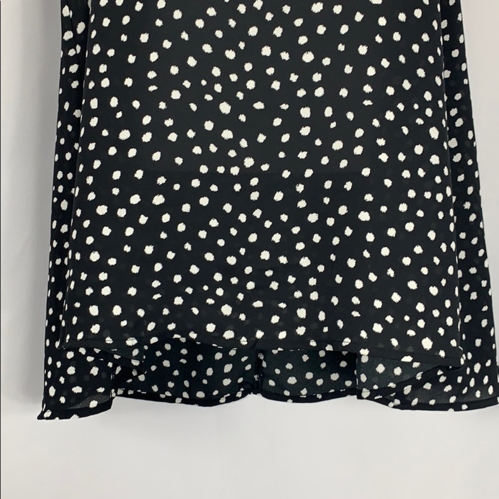 Black and White Hi Low Sleeveless Top - Picture 3 of 5